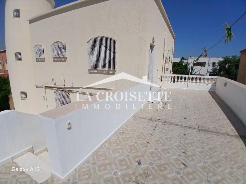 Etage de villa S+2 à La Marsa