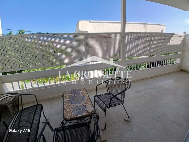 Etage de villa S+5 à La Marsa 