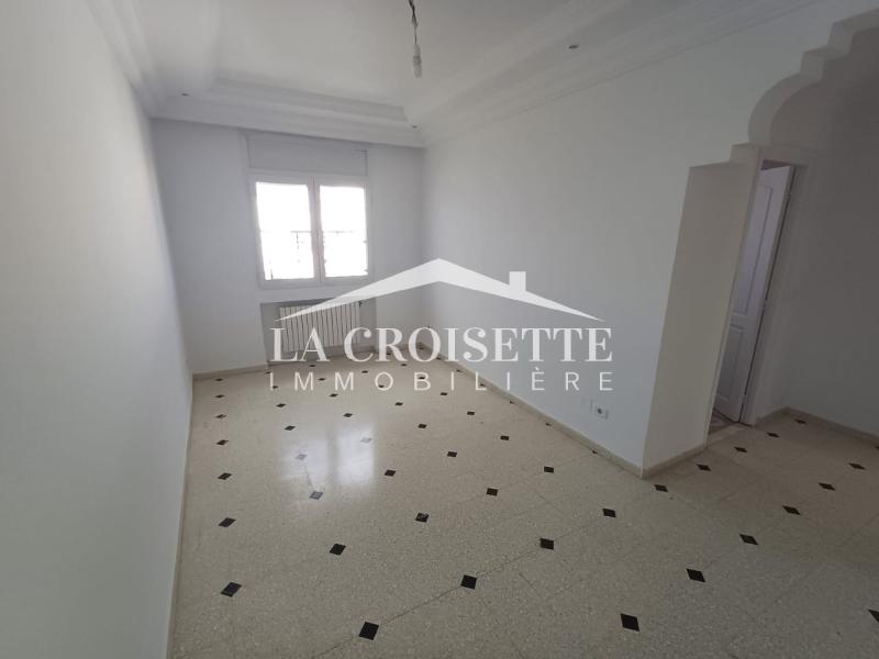Etage de Villa S+3 à La Marsa
