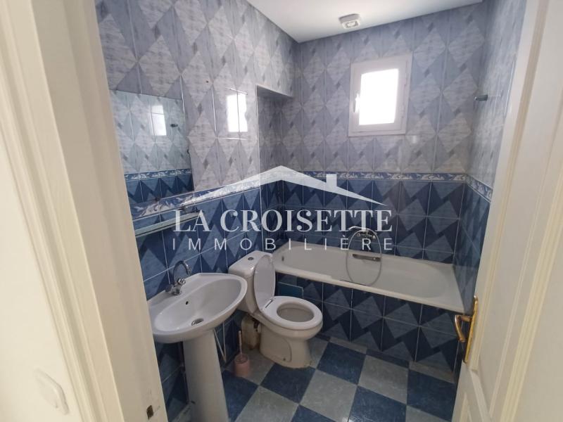 Etage de Villa S+3 à La Marsa