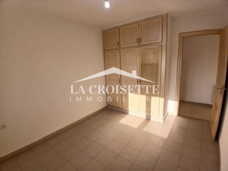 Étage de villa S+3 à La Soukra