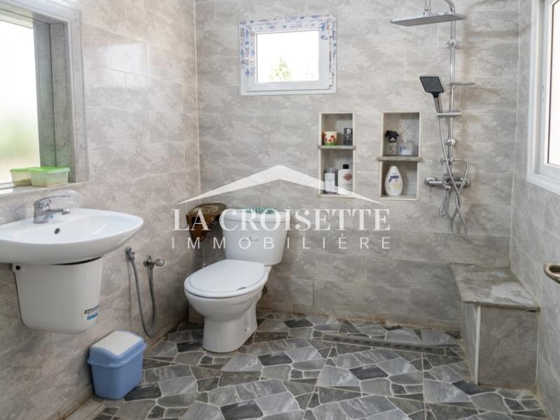Etage de villa S+2 à La Marsa