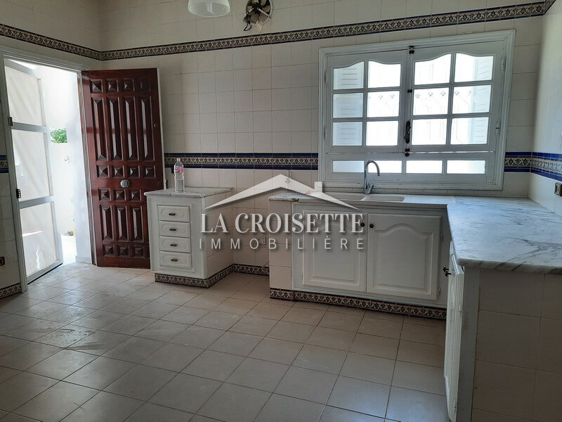 Un rez-de-chaussée de villa S+4 à La Marsa