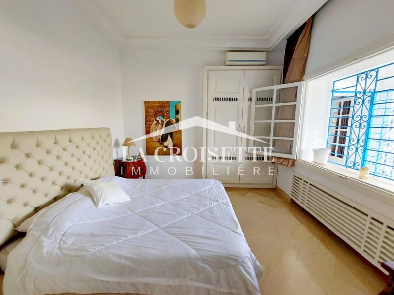 Rez-de-chaussée de villa meublé S+3 avec  Jardin à La Marsa