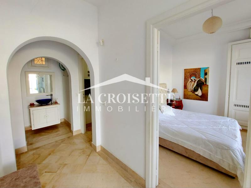 Rez-de-chaussée de villa meublé S+3 avec  Jardin à La Marsa