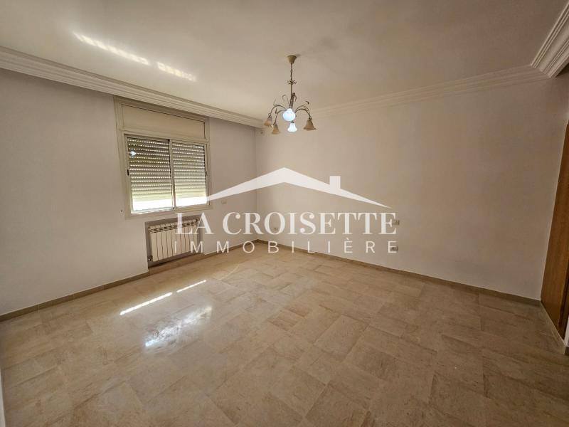 Rez-de-chaussée de villa s+2 avec jardin à Ain Zaghouan Nord