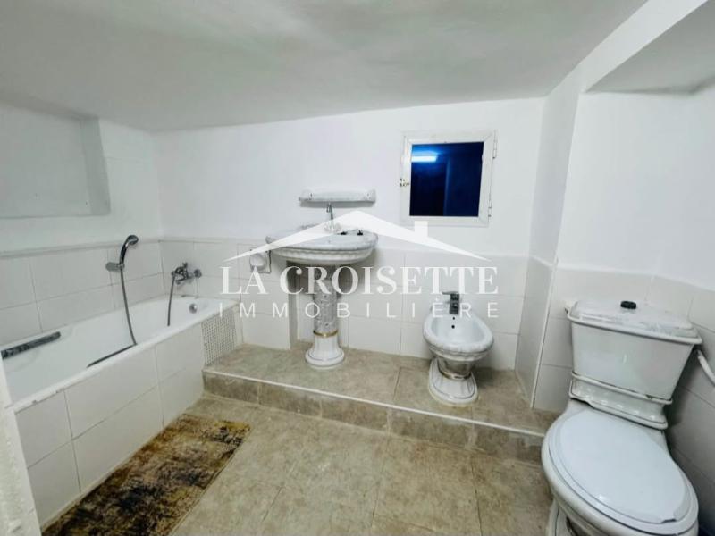Rez-de-jardin de villa S+2 meublé à La Marsa