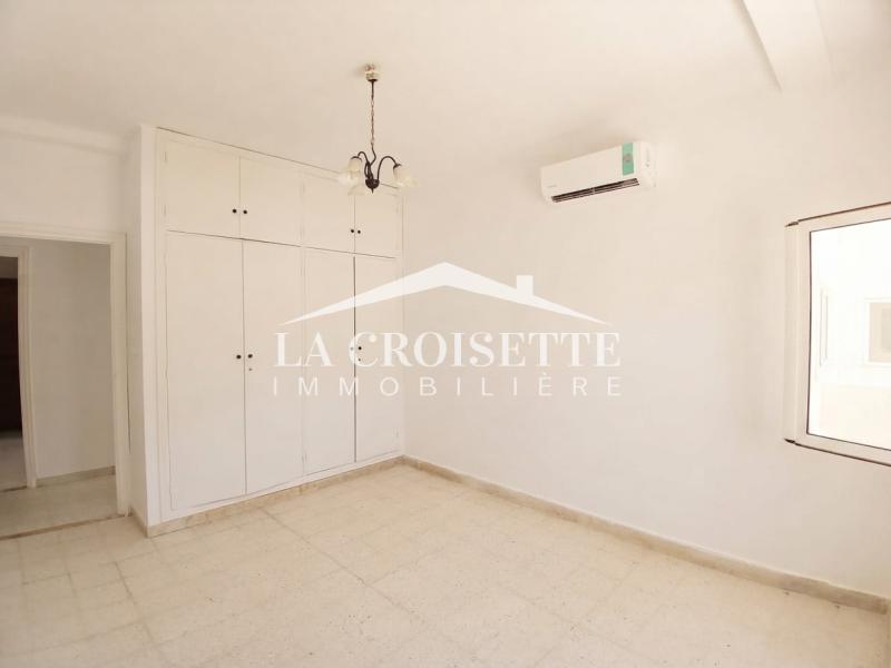 Rez-de-chaussée de villa S+3 à La Marsa