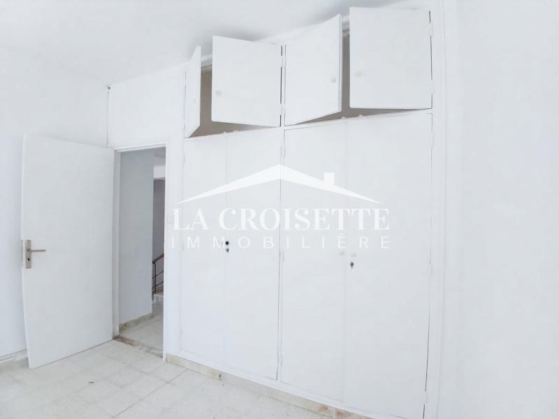 Rez-de-chaussée de villa S+3 à La Marsa