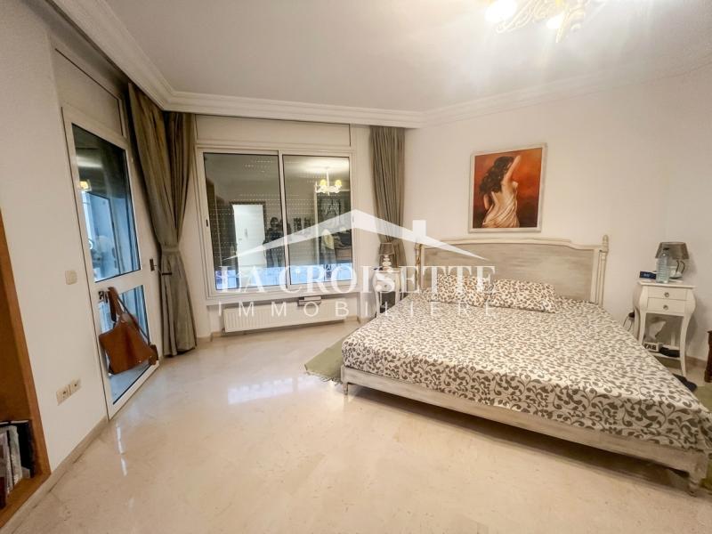 Triplex S+4 à La Marsa