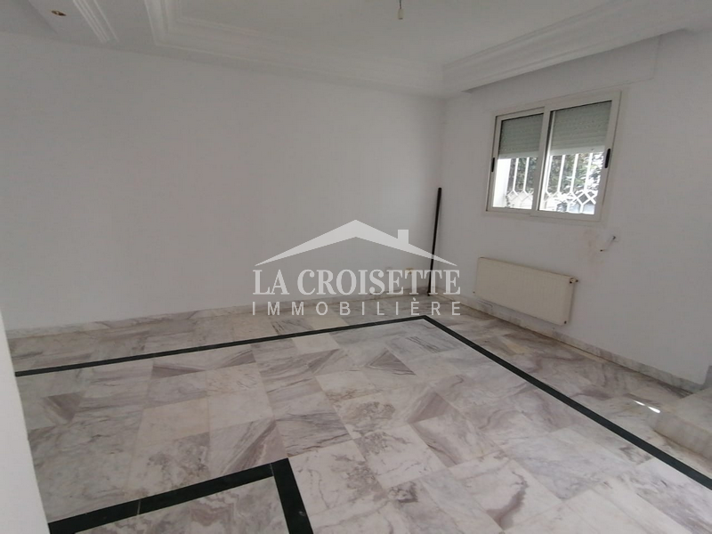 Duplex S+5 à La Marsa