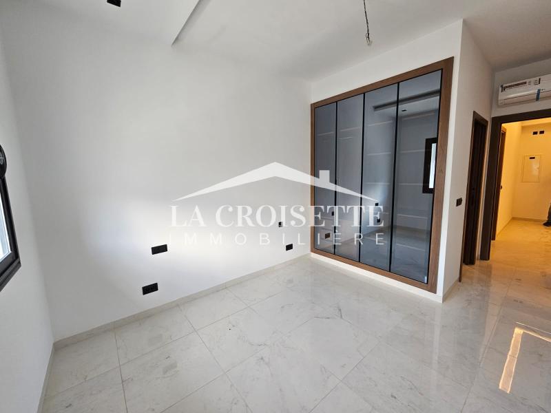 Triplex S+3 avec piscine aux Jardins de Carthage