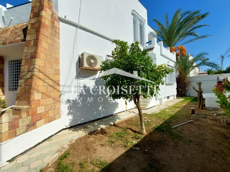 Villa S+4 à La Marsa