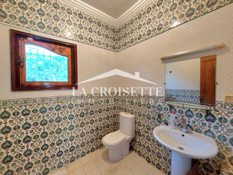 Villa S+4 à La Marsa