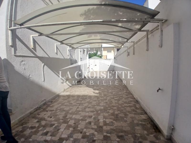 Villa S+5 à Ain Zaghouan