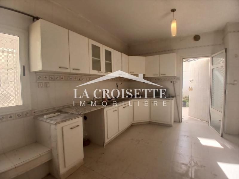 Villa S+5 à Ain Zaghouan