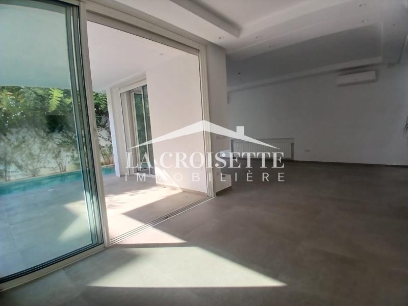 Villa S+3 avec piscine à Gammarth