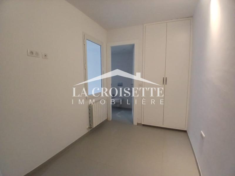 Villa S+3 avec piscine à Gammarth