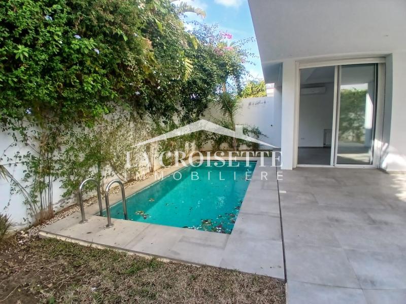 Villa S+3 avec piscine à Gammarth