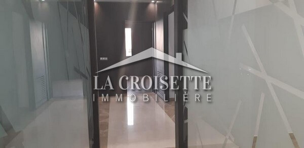 Une Villa à usage bureautique sise aux Berges du Lac 2