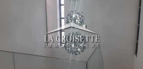 Une Villa à usage bureautique sise aux Berges du Lac 2