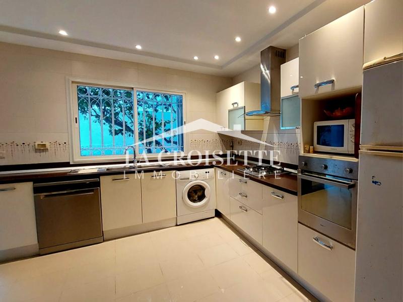 Duplex S+3 avec terrasse à La Marsa