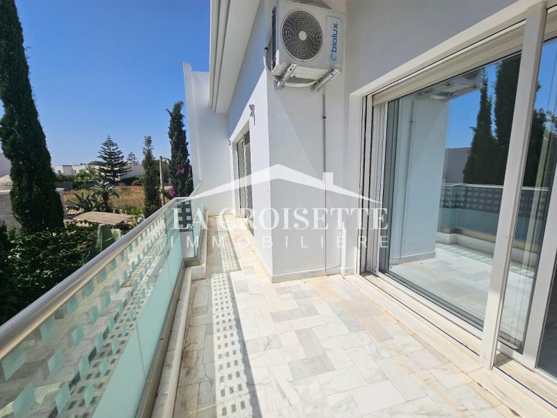 Villa S+5 avec piscine à La Marsa