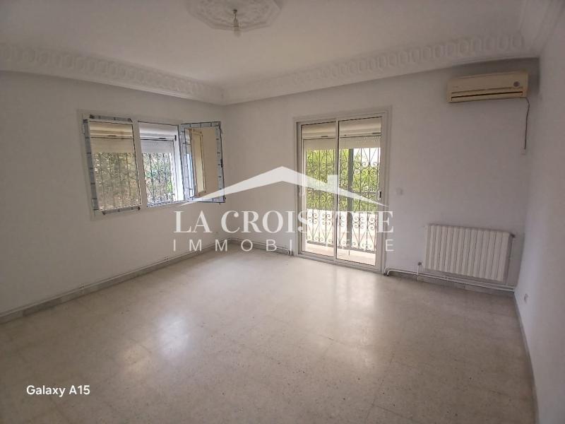 Villa S+5 aux Berges du Lac 1