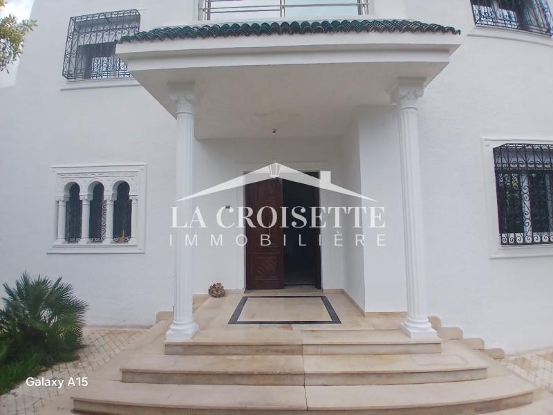 Villa S+5 aux Berges du Lac 1