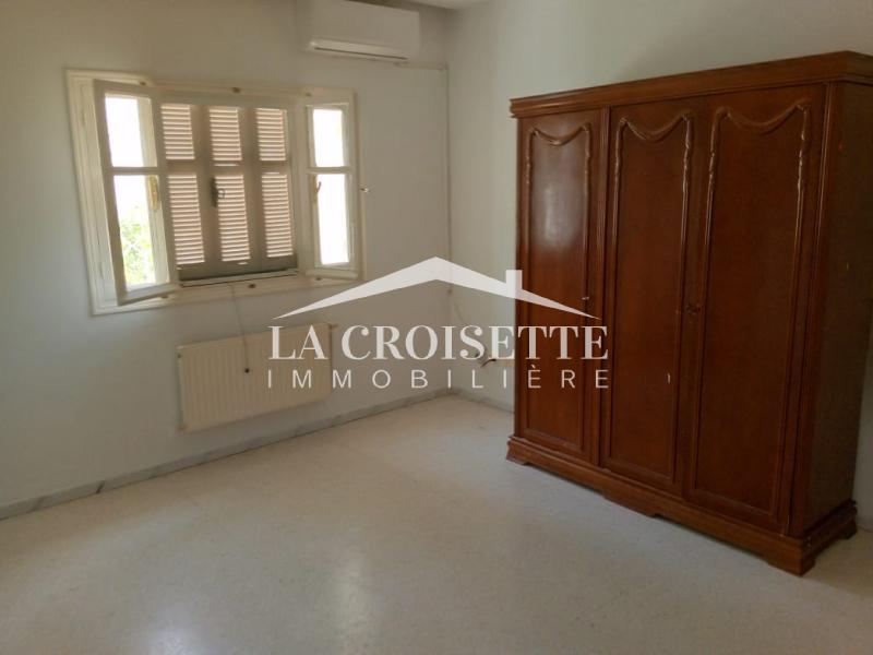 Villa S+4 avec piscine à La Marsa