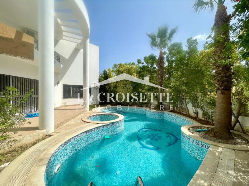 Villa S+6 avec piscine aux Berges du Lac 2