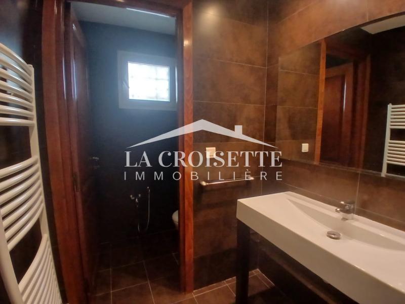 Villa S+6 avec piscine aux Berges du Lac 2