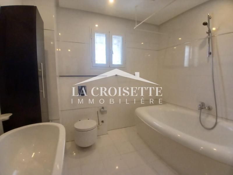 Villa S+6 avec piscine aux Berges du Lac 2