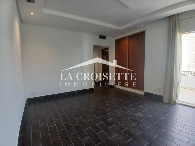 Villa S+6 avec piscine aux Berges du Lac 2