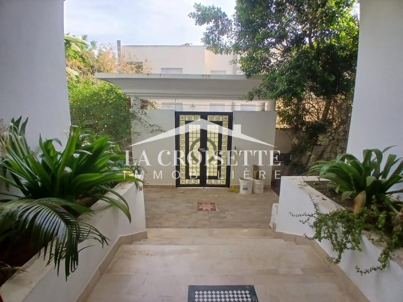 Villa S+6 avec piscine aux Berges du Lac 2