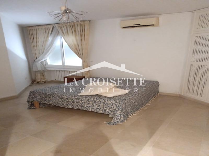 Villa S+4 meublée à La Marsa