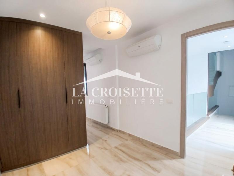 Villa meublée S+3 avec piscine à La Marsa