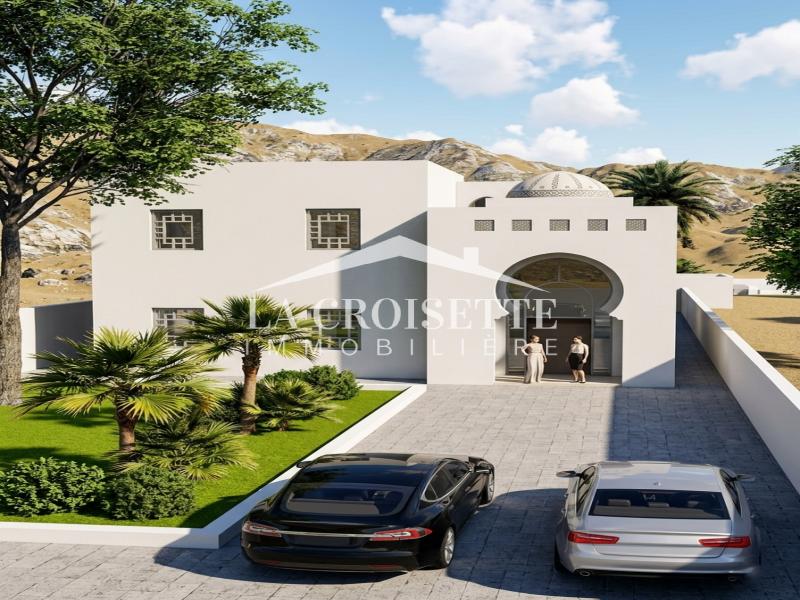 Villa S+6 avec piscine et studio indépendant à Gammarth