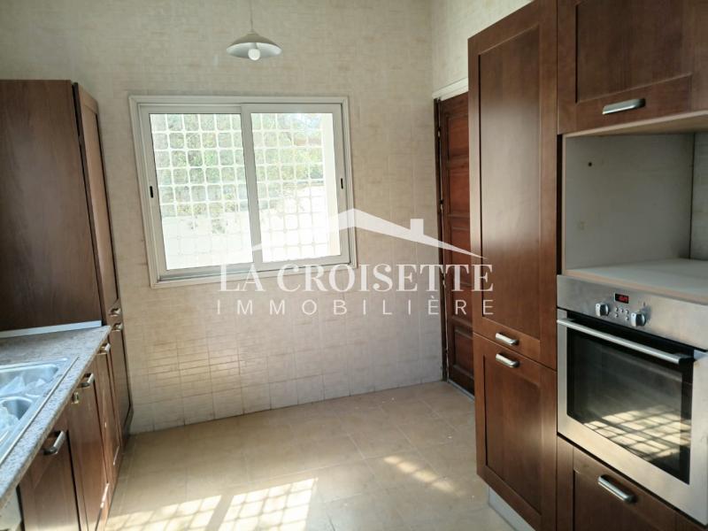 Villa S+4 à La Marsa