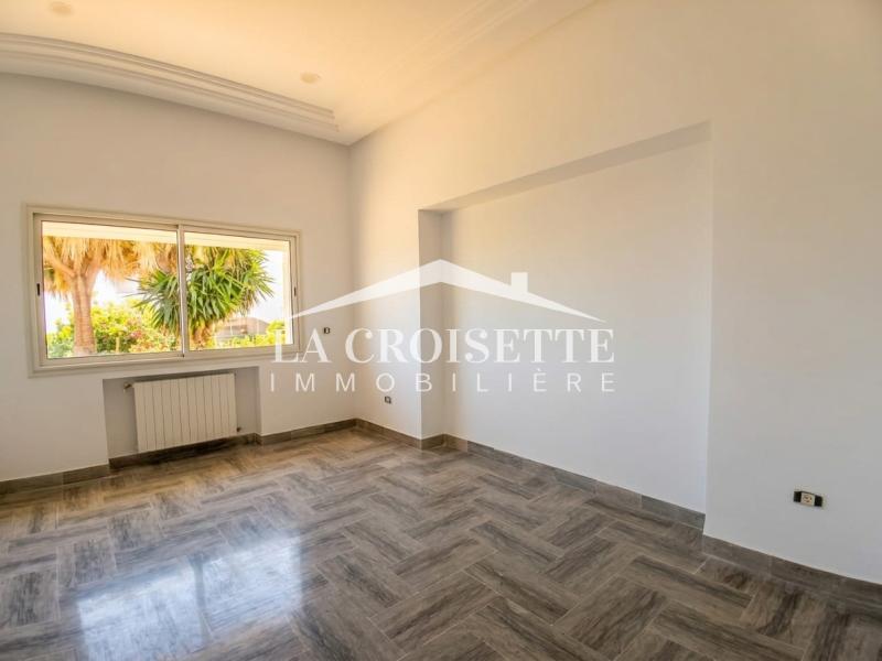 Villa S+4 à Gammarth