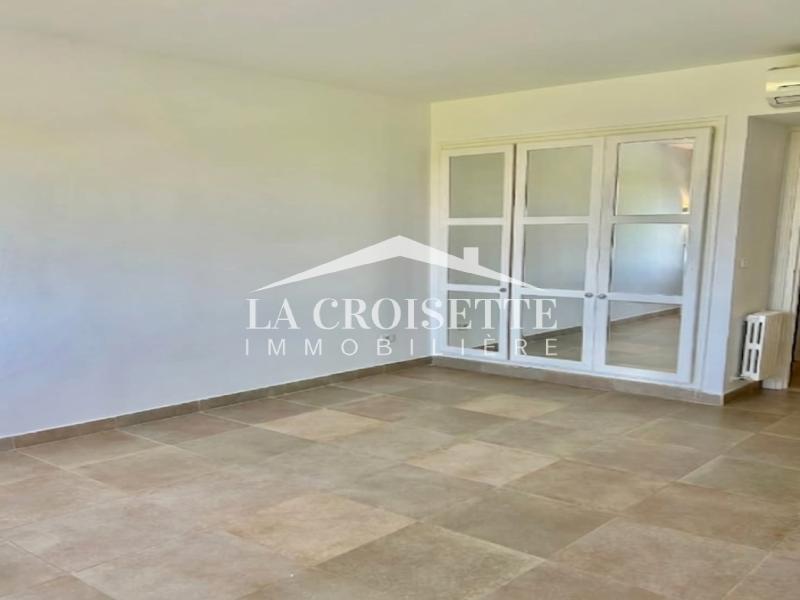 Villa S+4 avec piscine à La Marsa