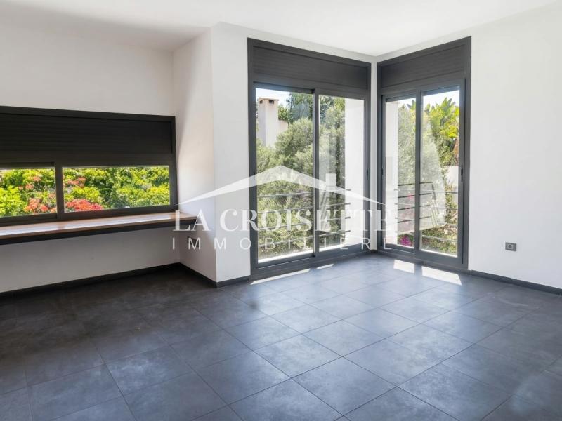 Villa S+4 avec piscine à La Marsa