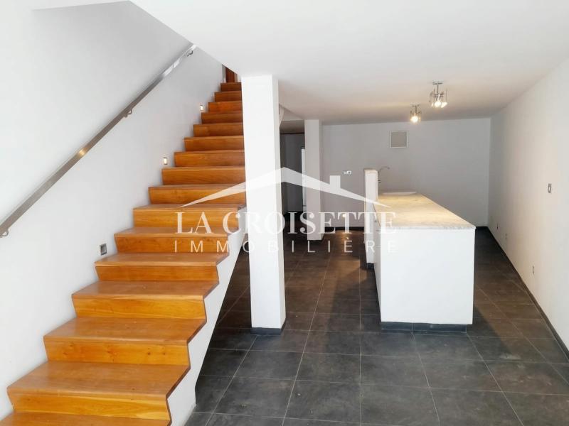 Villa S+4 avec piscine à La Marsa