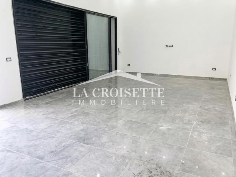 Villa S+5 avec piscine à Gammarth