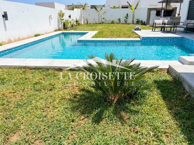 Villa S+5 avec piscine à Gammarth
