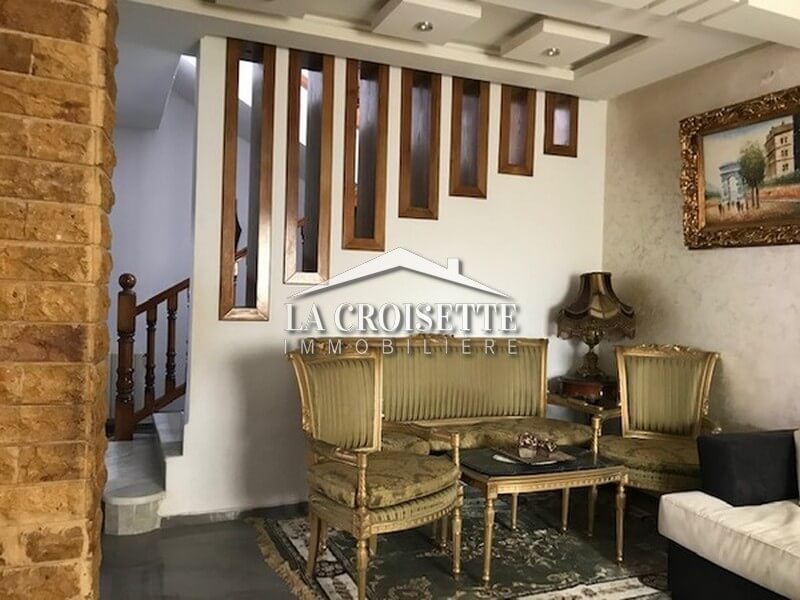 Duplex S+3 meublé à Sidi Daoud