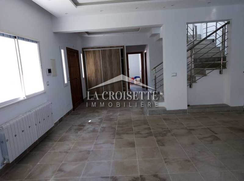 Villa S+4 à La Soukra