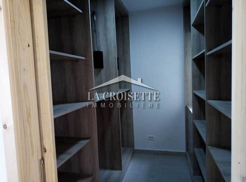 Villa S+4 à La Soukra