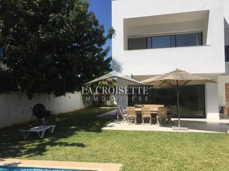 Villa S+5  à la Marsa 