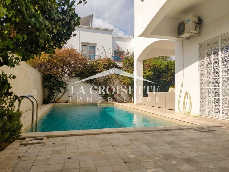 Duplex S+3 meublé avec piscine à La Marsa